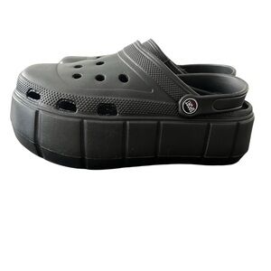 NWT Chunky Black Platform Clogs Minimal Goth Y2K Slides